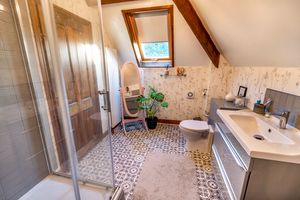 Photo 8- click for photo gallery